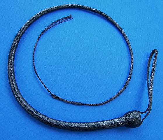 4ft Black 24 plait Signal whip with Custom interchangeable cracker A.jpg